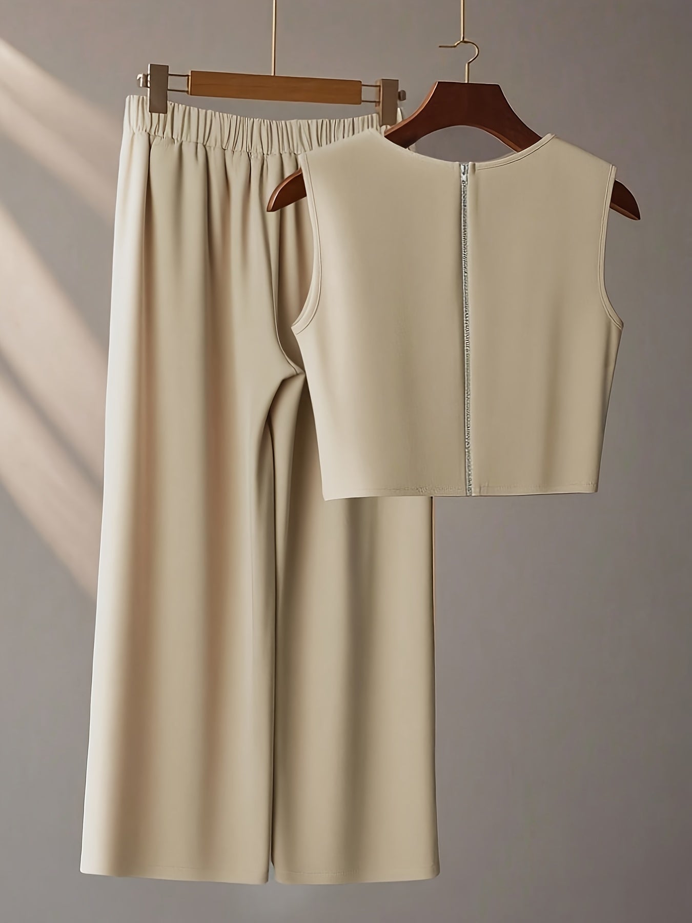 Stylish and modern casual two-piece outfit set